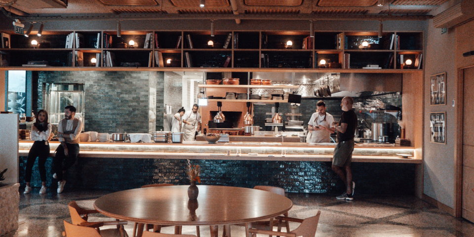 Fire safety training for restaurant staff